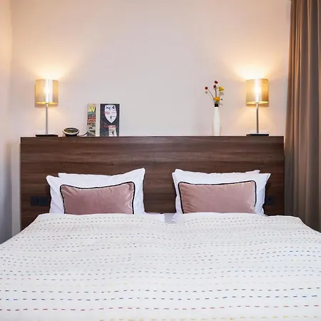 Liv'in Frankfurt - Seilerstrasse 4*