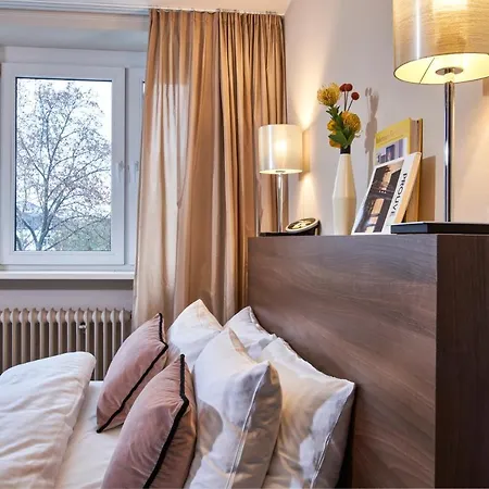 Liv'in Frankfurt - Seilerstrasse 4*