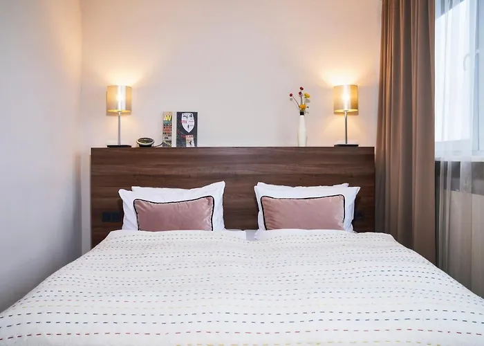 Liv'in Frankfurt - Seilerstrasse 4*