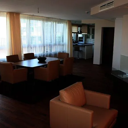 Liv'in Frankfurt - Seilerstrasse Lägenhetshotell 4*